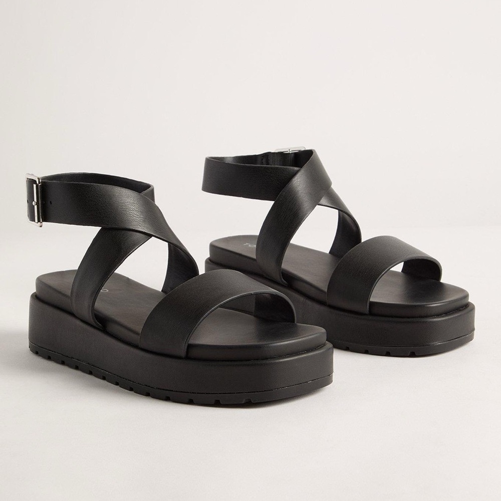 Torrid Black Platform Sandals Size 11W Ankle Strap Chunky Lug Sole